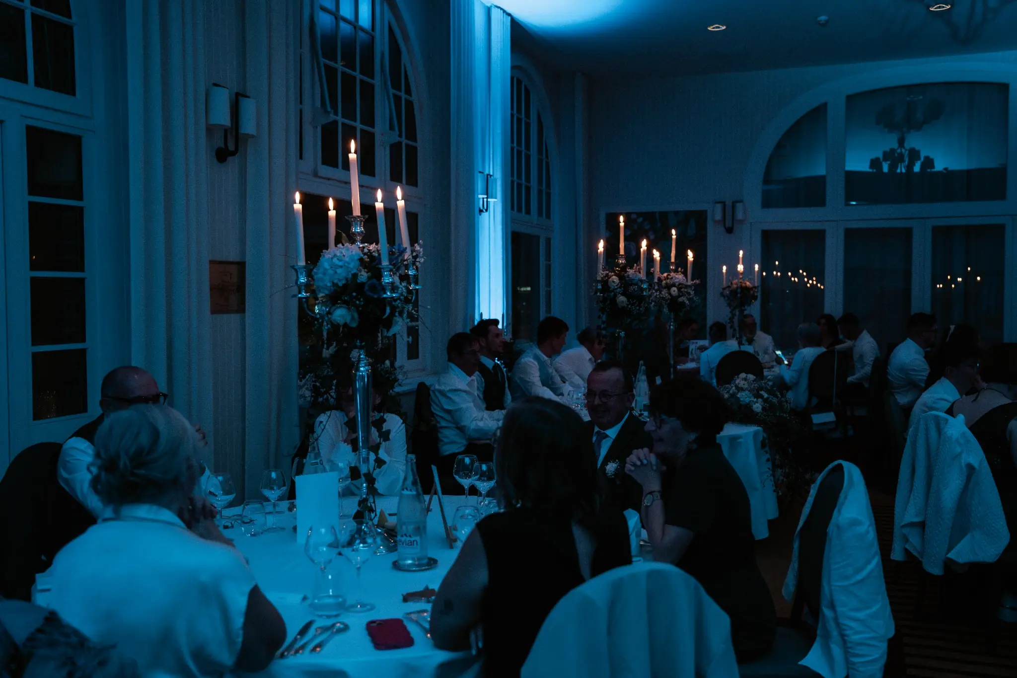 Salle de réception du Westminster mise en lumière pour le mariage