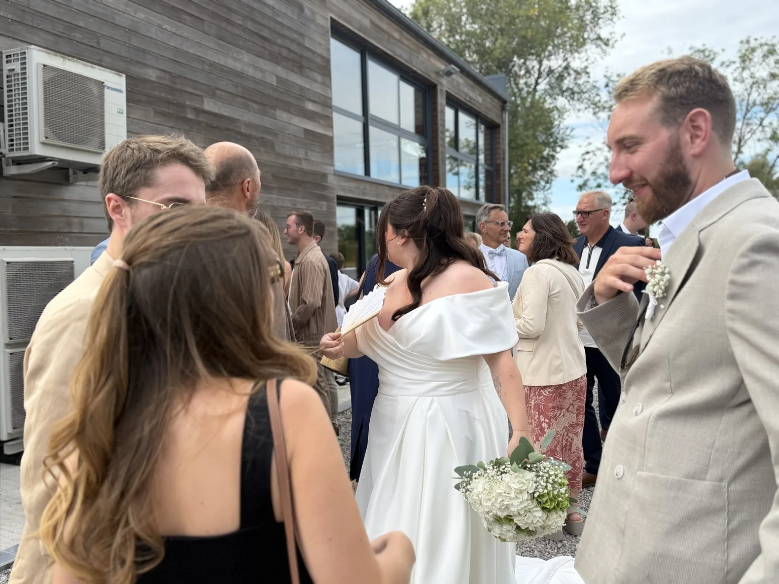 Lison et Antoine avec leurs invités